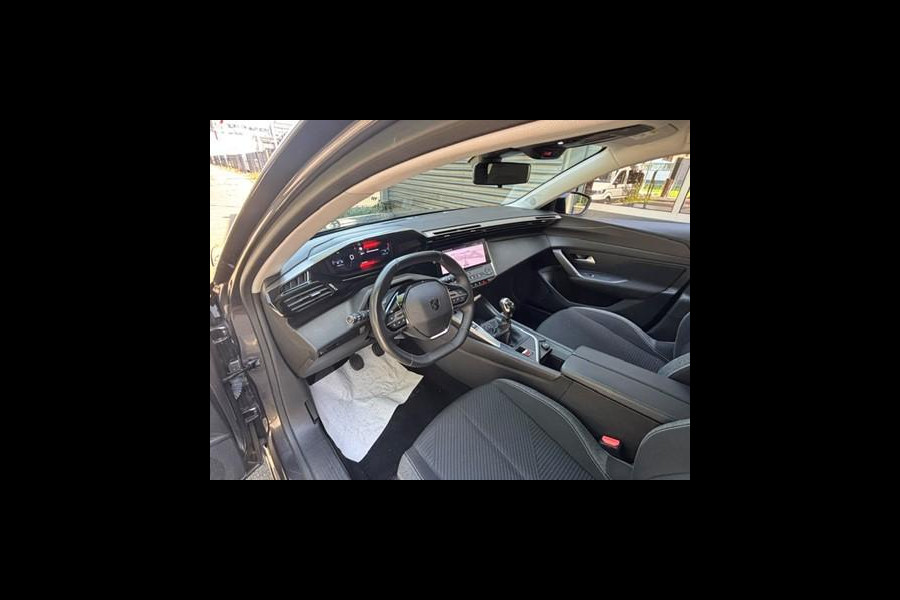 Peugeot 308 SW 1.2 BUSINESS 130 PK NAVI 1e EIG. GARANTIE 10-2032* SLECHTS 27.000 KM. NL AUTO! PDC. APPLE CARPLAY & ANDROID AUTO .