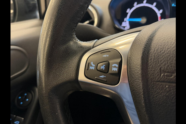 Ford Fiesta 1.0 Style Ultimate GARANTIE TOT 01-2028! * . STOEL VERWARMING . PARKEERSENSOREN ACHTER . CRUISE CONTROL .