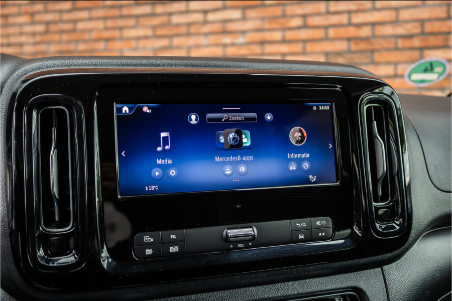 Mercedes-Benz Vito 119 CDI DC L3 XL | AMG | L+R Schuifdeur | Dubbel cabine | Navigatie | CarPlay | Camera | Lederen bekleding | Stoelverwarming | 2500 kg trekgewicht | Trekhaak | Multibeam Led | PDC V+A
