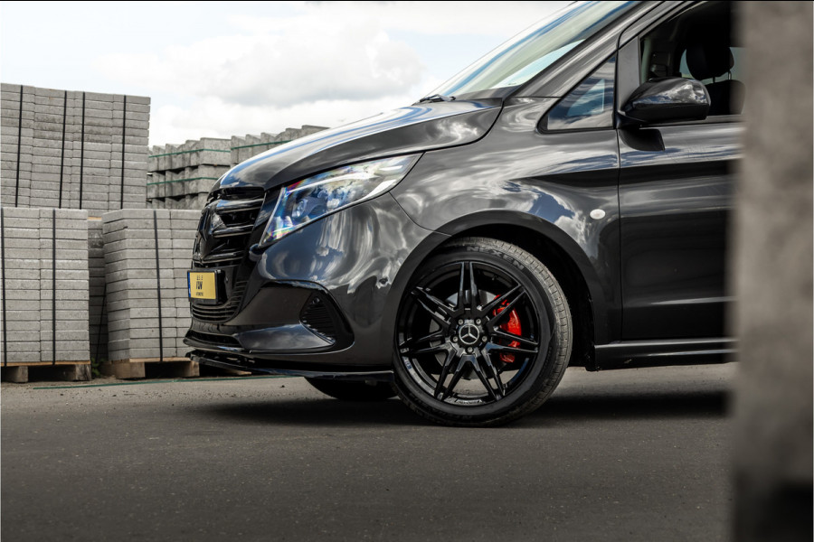 Mercedes-Benz Vito 119 CDI DC L3 XL | AMG | L+R Schuifdeur | Dubbel cabine | Navigatie | CarPlay | Camera | Lederen bekleding | Stoelverwarming | 2500 kg trekgewicht | Trekhaak | Multibeam Led | PDC V+A