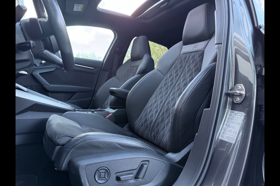 Audi A3 Sportback 40 TFSI e S-Line S3 Pano/Sfeer/B&O/Camera