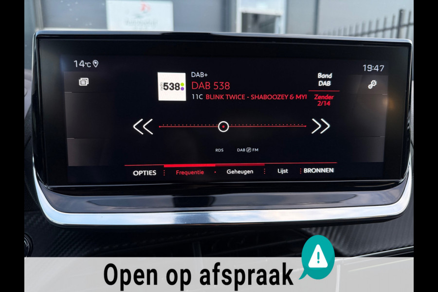 Peugeot 2008 1.2 PureTech GT-Line CARPLAY NAVI AUTOMAAT !