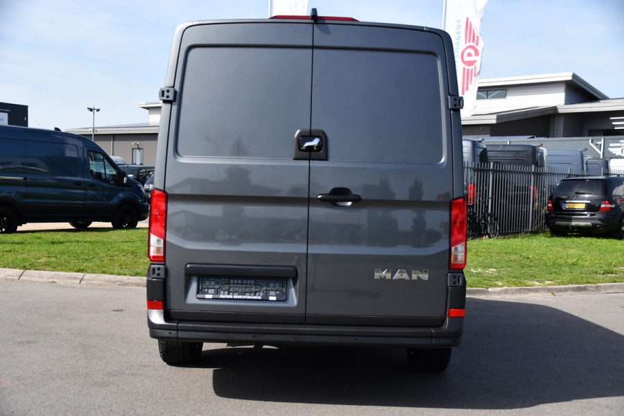 MAN TGE 3.180 35 2.0 L3H2 DC PB Edition Camera, Cruise, Carplay, LED, 177pk, Automaat, Sensoren, Multimedia, Uniek!