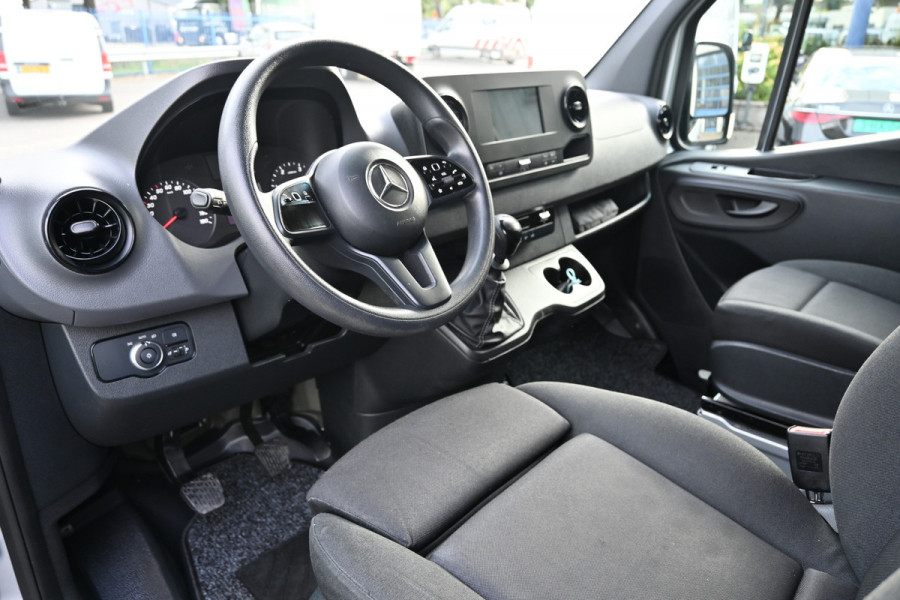 Mercedes-Benz Sprinter 315 CDI L2H1 RWD Geveerde stoel, Trekhaak, Apple Carplay/Android Auto