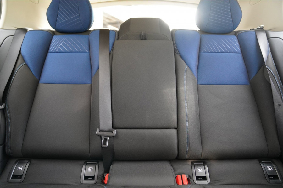 Lynk & Co 01 1.5|Prijs incl. 12 mnd garantie| PDC Panoramadak LMV Navi Apple carplay/Android auto Camera