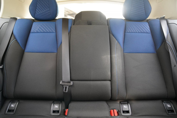 Lynk & Co 01 1.5|Prijs incl. 12 mnd garantie| PDC Panoramadak LMV Navi Apple carplay/Android auto Camera