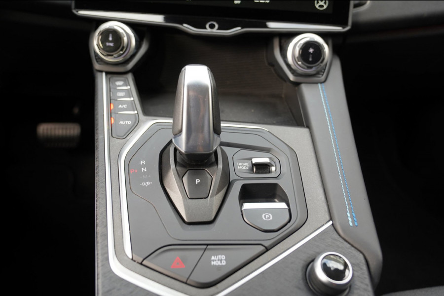 Lynk & Co 01 1.5|Prijs incl. 12 mnd garantie| PDC Panoramadak LMV Navi Apple carplay/Android auto Camera