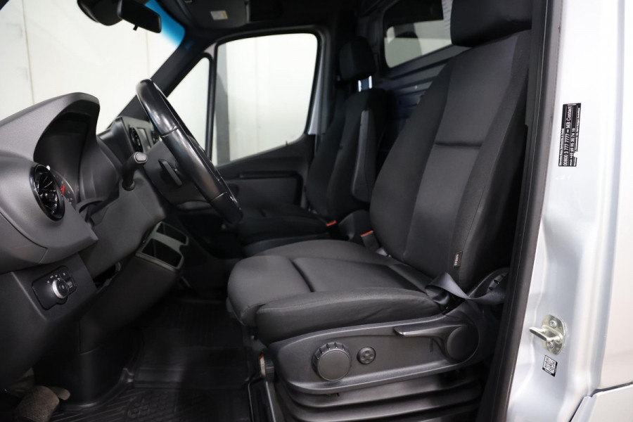 Mercedes-Benz Sprinter 317 L1H1 170PK 2000KG TREKVERMOGEN