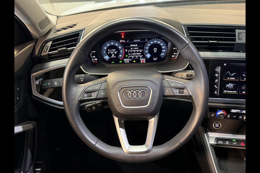 Audi Q3 Sportback 45 TFSI e S Edition 20"/Adaptieve cruise/Dodehoek/LED/Elektrische klep/Keyless/Stoelverwarming/PDC v+a/Apple Carplay & Android Auto