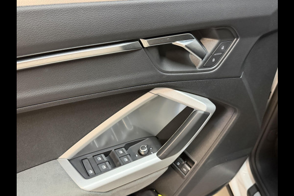 Audi Q3 Sportback 45 TFSI e S Edition 20"/Adaptieve cruise/Dodehoek/LED/Elektrische klep/Keyless/Stoelverwarming/PDC v+a/Apple Carplay & Android Auto