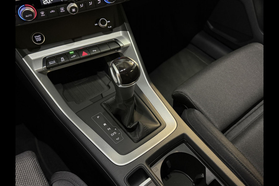 Audi Q3 Sportback 45 TFSI e S Edition 20"/Adaptieve cruise/Dodehoek/LED/Elektrische klep/Keyless/Stoelverwarming/PDC v+a/Apple Carplay & Android Auto