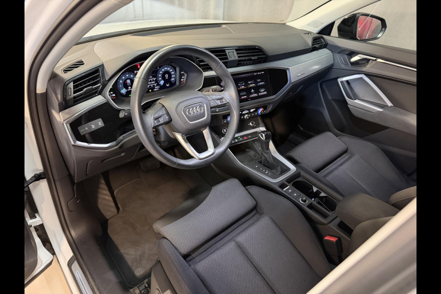 Audi Q3 Sportback 45 TFSI e S Edition 20"/Adaptieve cruise/Dodehoek/LED/Elektrische klep/Keyless/Stoelverwarming/PDC v+a/Apple Carplay & Android Auto
