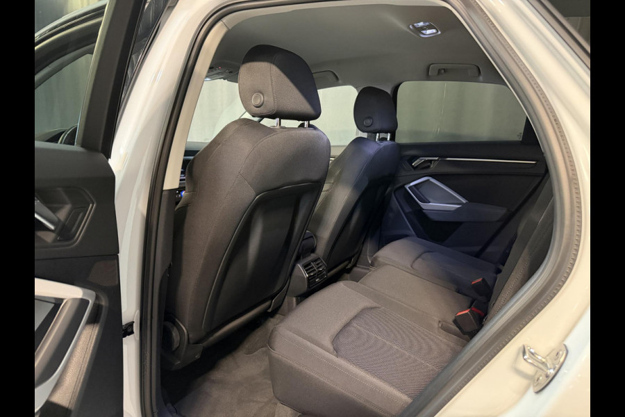 Audi Q3 Sportback 45 TFSI e S Edition 20"/Adaptieve cruise/Dodehoek/LED/Elektrische klep/Keyless/Stoelverwarming/PDC v+a/Apple Carplay & Android Auto