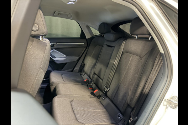 Audi Q3 Sportback 45 TFSI e S Edition 20"/Adaptieve cruise/Dodehoek/LED/Elektrische klep/Keyless/Stoelverwarming/PDC v+a/Apple Carplay & Android Auto