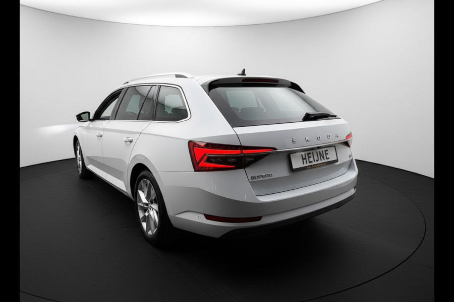 Škoda Superb Combi TSI iV 218PK HYBIRDE DSG STYLE VIRTUAL/CAMERA/CARPLAY