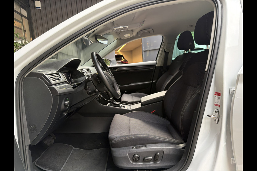 Škoda Superb Combi TSI iV 218PK HYBIRDE DSG STYLE VIRTUAL/CAMERA/CARPLAY