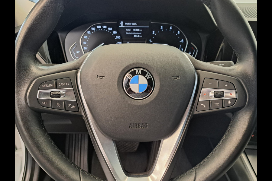 BMW 3 Serie 318i Executive Navigatie Clima Cruise PDC LM 157 PK! 24 Maanden garantie* (Vraag naar de voorwaarden)