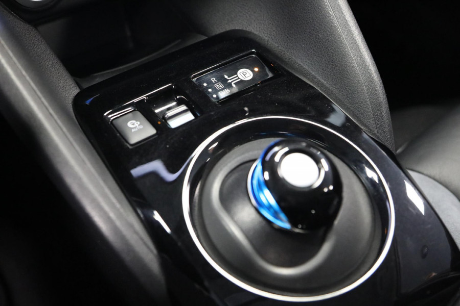 Nissan Leaf Tekna 40 kWh | Dealer onderhouden | Navi | Leder-alcantara.