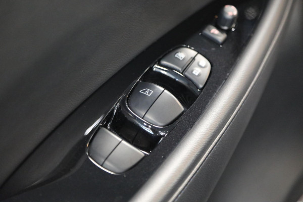 Nissan Leaf Tekna 40 kWh | Dealer onderhouden | Navi | Leder-alcantara.
