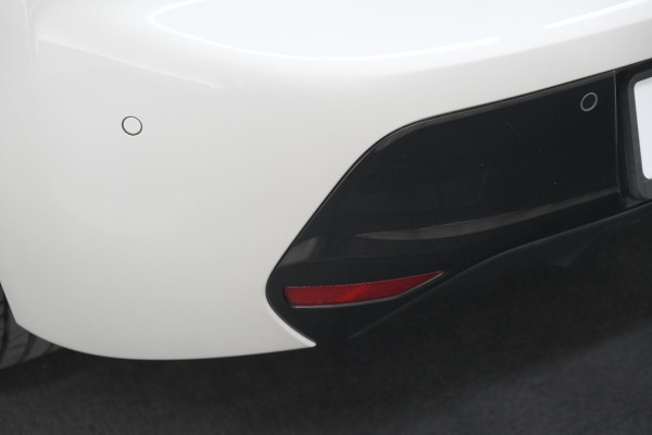 Peugeot 208 PureTech 100 Allure | Camera | Apple Carplay | Parkeersensoren | Climate Control