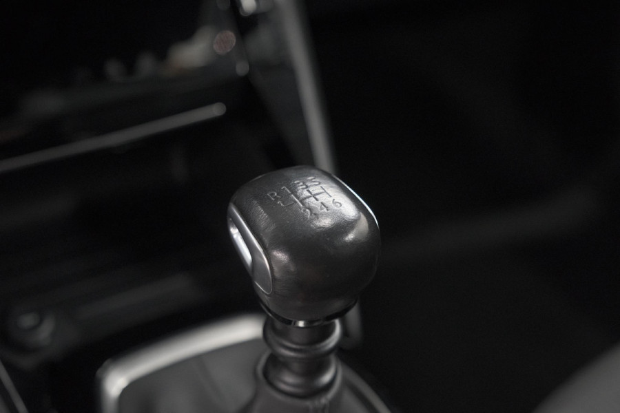 Peugeot 208 PureTech 100 Allure | Camera | Apple Carplay | Parkeersensoren | Climate Control