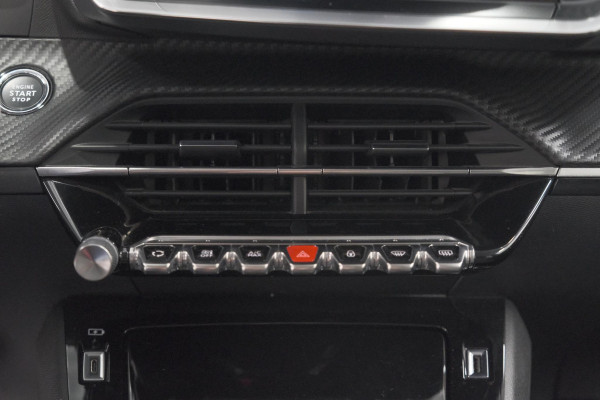 Peugeot 208 PureTech 100 Allure | Camera | Apple Carplay | Parkeersensoren | Climate Control