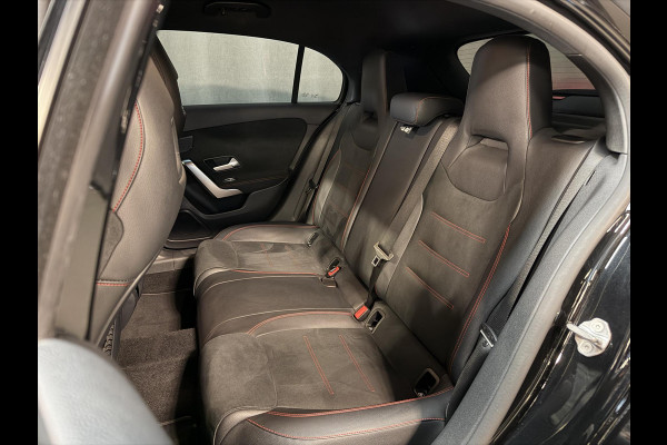 Mercedes-Benz A-Klasse 250 e AMG Line 18"/SOH 97%/360 camera/PDC v+a/Stoelverwarming/Apple Carplay & Android Auto/DAB/Navigatie/Climate