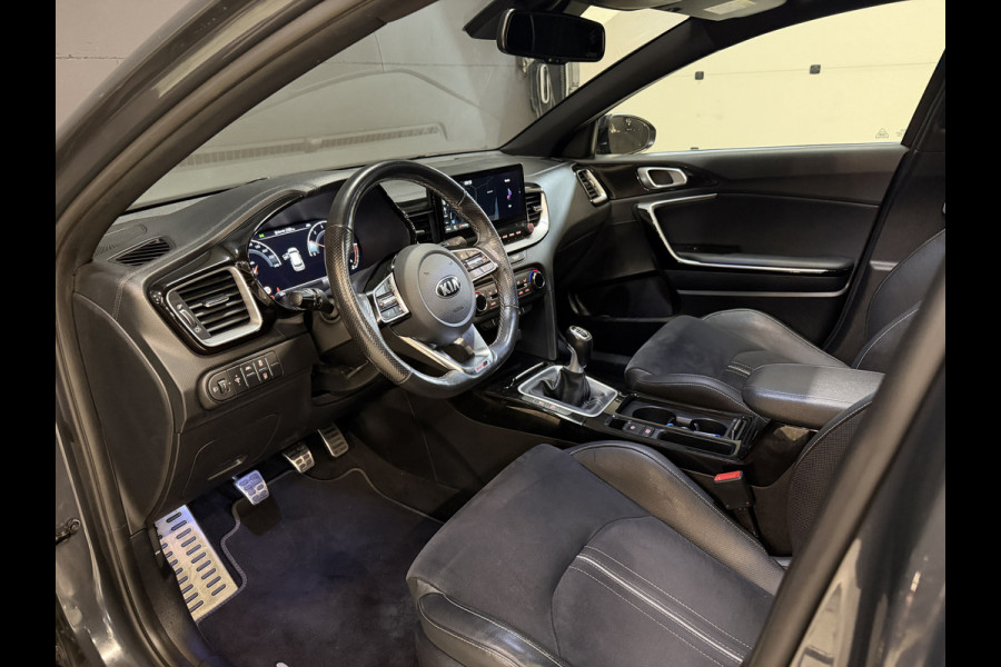 Kia Ceed Sportswagon 1.0 T-GDi GT-Line | Panoramadak | Dealer onderhouden | Camera | Afn. Trekhaak | Stoel/stuurverwarming | Carplay