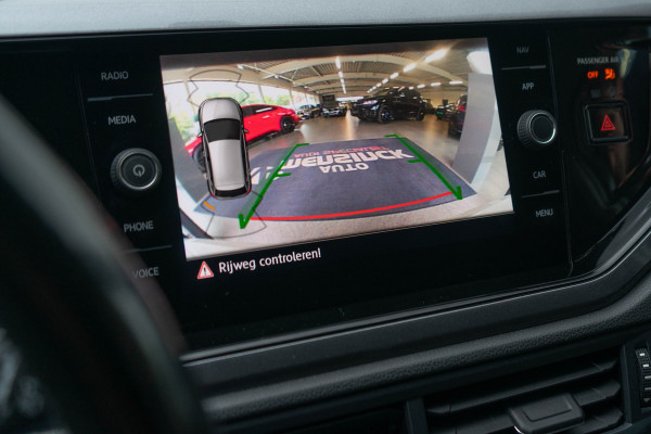 Volkswagen Polo 1.0 TSI Highline / R-Line/ Panoramadak/ Adaptive Cruise Control/ 85kW (116PK)