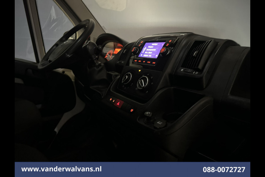 Opel Movano 2.2D 120pk L2H2 inrichting Euro6 Airco | Camera | Navigatie | Cruisecontrol Parkeersensoren, Bijrijdersbank
