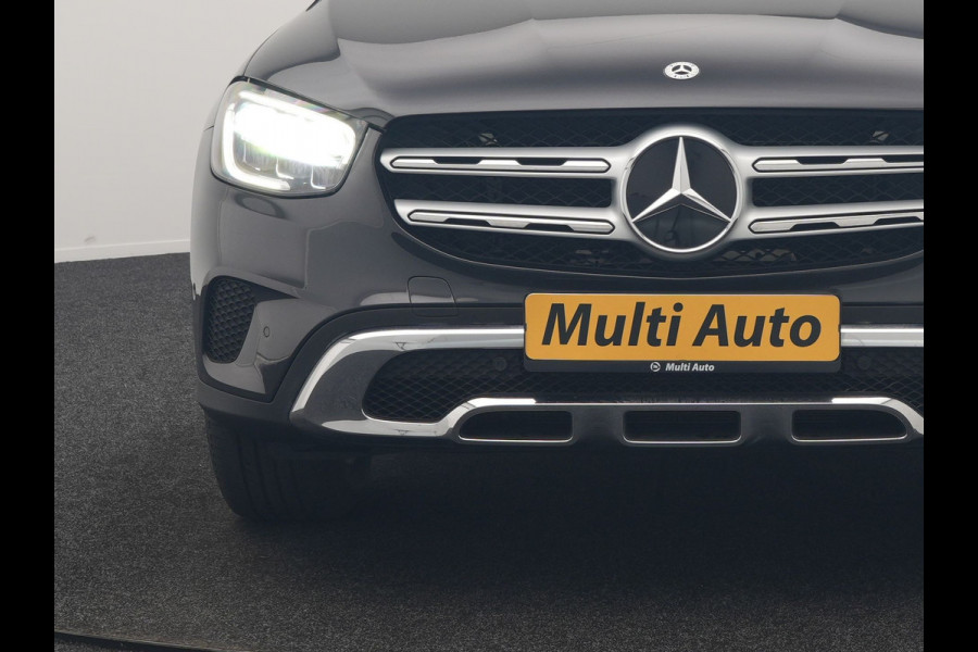 Mercedes-Benz GLC 300e 4MATIC PHEV 313pk Dealer O.H | Panodak | Sportstoelen Verwarmd | Sfeerverlichting | Cruise Control | Blis | Apple Carplay | Navigatie | 18"L.M | Plug In Hybrid