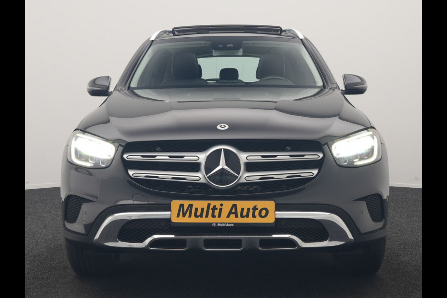 Mercedes-Benz GLC 300e 4MATIC PHEV 313pk Dealer O.H | Panodak | Sportstoelen Verwarmd | Sfeerverlichting | Cruise Control | Blis | Apple Carplay | Navigatie | 18"L.M | Plug In Hybrid