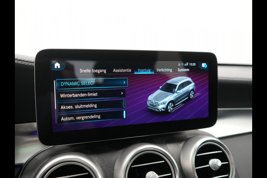 Mercedes-Benz GLC 300e 4MATIC PHEV 313pk Dealer O.H | Panodak | Sportstoelen Verwarmd | Sfeerverlichting | Cruise Control | Blis | Apple Carplay | Navigatie | 18"L.M | Plug In Hybrid