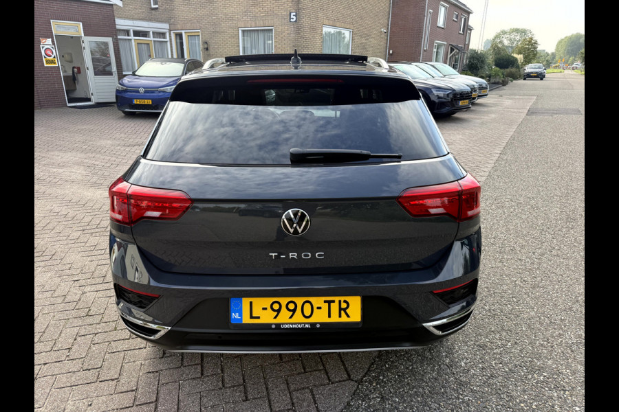 Volkswagen T-Roc 1.5 TSI Style Business Panoramadak, Stoelverwarming, App Connect