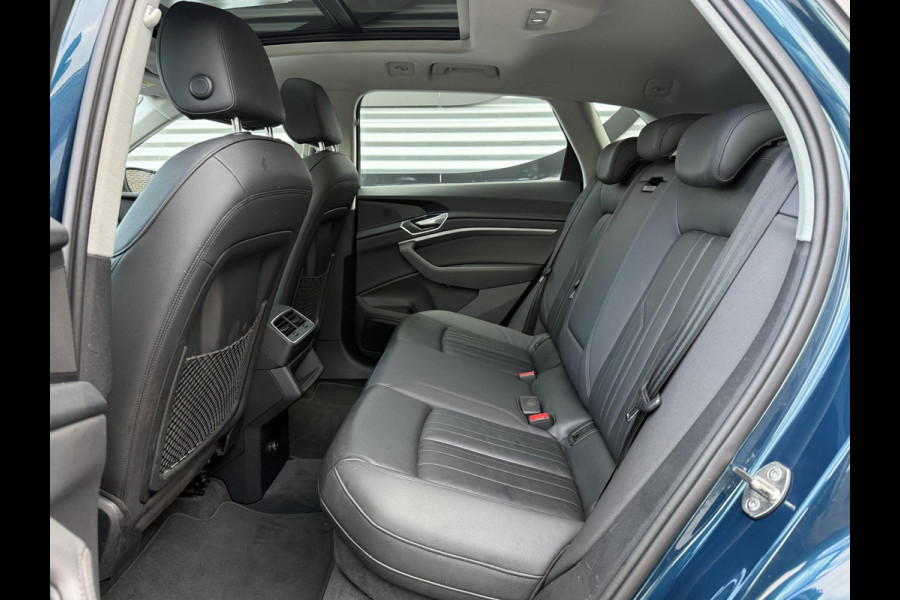 Audi e-tron e-tron 50 quattro Launch edition plus 71 kWh 2e Eigenaar|Navi|Pano|Trekhaak|Leder|Virtual Cockpit|Carplay|Cruise|N.A.P|APK tot 10-2027