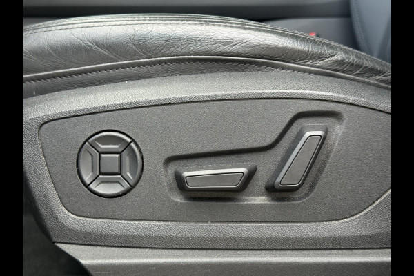 Audi e-tron e-tron 50 quattro Launch edition plus 71 kWh 2e Eigenaar|Navi|Pano|Trekhaak|Leder|Virtual Cockpit|Carplay|Cruise|N.A.P|APK tot 10-2027