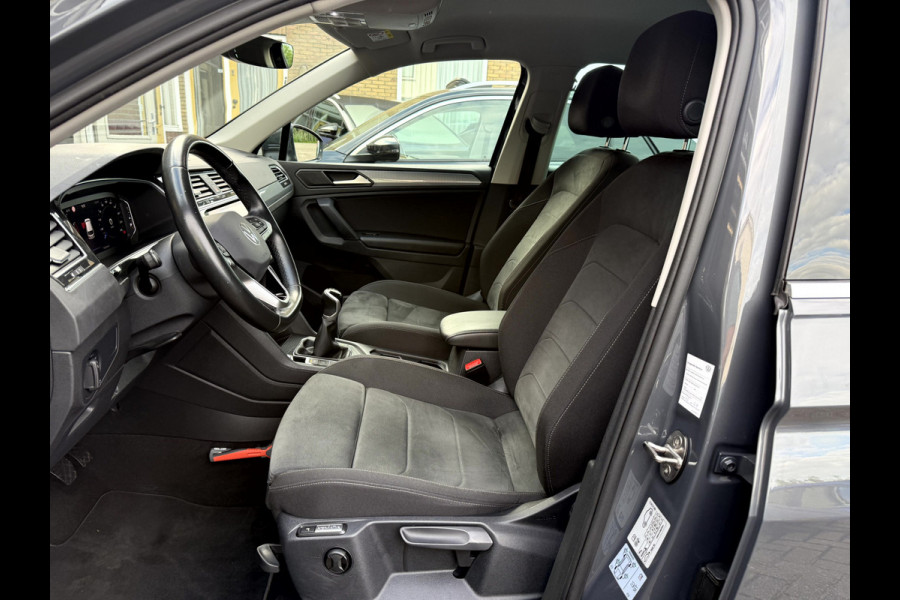 Volkswagen Tiguan 1.5 TSI Life Business Winterpakket, Trekhaak, Camera