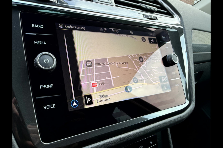 Volkswagen Tiguan 1.5 TSI Life Business Winterpakket, Trekhaak, Camera