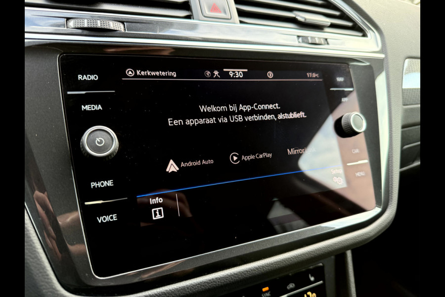 Volkswagen Tiguan 1.5 TSI Life Business Winterpakket, Trekhaak, Camera