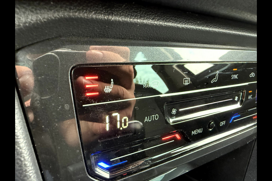 Volkswagen Tiguan 1.5 TSI Life Business Winterpakket, Trekhaak, Camera