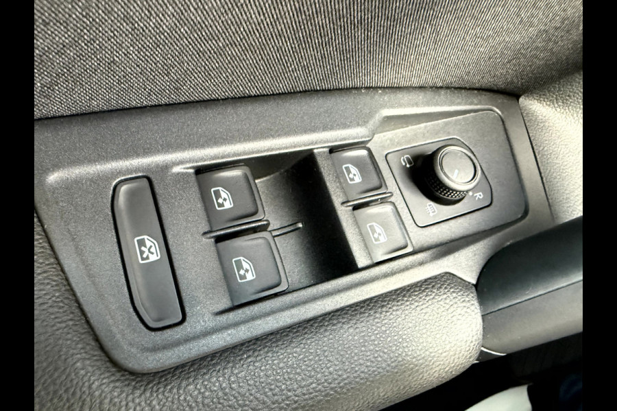 Volkswagen Tiguan 1.5 TSI Life Business Winterpakket, Trekhaak, Camera