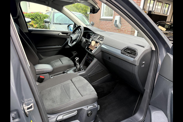 Volkswagen Tiguan 1.5 TSI Life Business Winterpakket, Trekhaak, Camera
