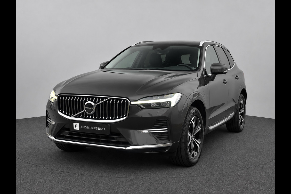 Volvo XC60 2.0 T6 Plug-in hybrid | Pano | Trekhaak | Long Range | Memory | 19 inch | Keyless | Camera | Stuurwiel verwarmd