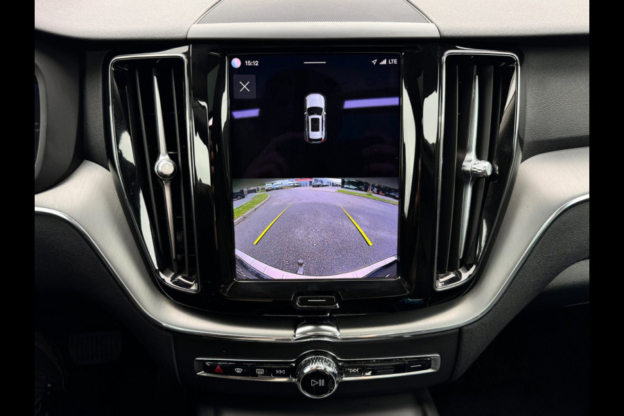 Volvo XC60 2.0 T6 Plug-in hybrid | Pano | Trekhaak | Long Range | Memory | 19 inch | Keyless | Camera | Stuurwiel verwarmd