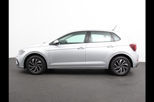 Volkswagen Polo 1.0 TSI Automaat Life Navigatie Apple Carplay/Android Auto Climate Control Digitale Cockpit Stoelverwarming Parkeer sensoren Adaptive Cruise Control Lichtmetalen Velgen