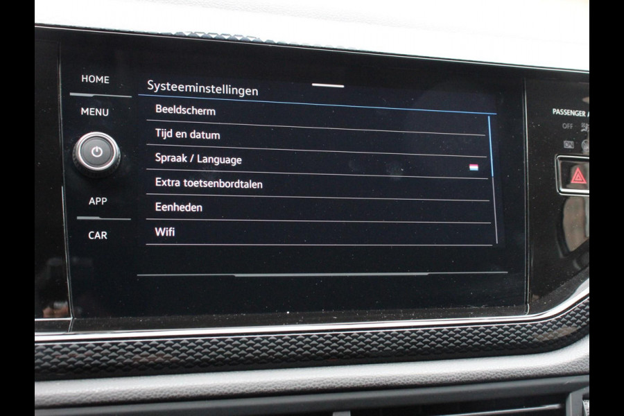 Volkswagen Polo 1.0 TSI Automaat Life Navigatie Apple Carplay/Android Auto Climate Control Digitale Cockpit Stoelverwarming Parkeer sensoren Adaptive Cruise Control Lichtmetalen Velgen