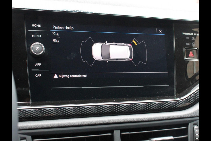 Volkswagen Polo 1.0 TSI Automaat Life Navigatie Apple Carplay/Android Auto Climate Control Digitale Cockpit Stoelverwarming Parkeer sensoren Adaptive Cruise Control Lichtmetalen Velgen