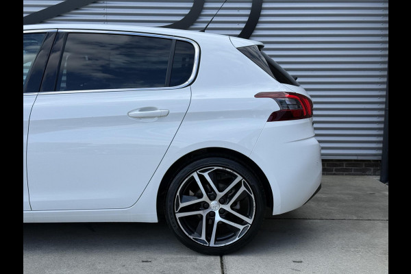 Peugeot 308 1.2 PureTech Allure Navi|Pano|Carplay|Clima|Cruise|PDC|D-riem vv in 2024|APK tot 02-2027