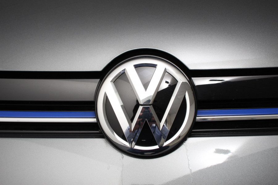 Volkswagen e-Golf Edition Automaat Navigatie Digitale Cockpit Bluetooth Cruise Control Lichtmetalen Velgen Camera Parkeer Sensoren