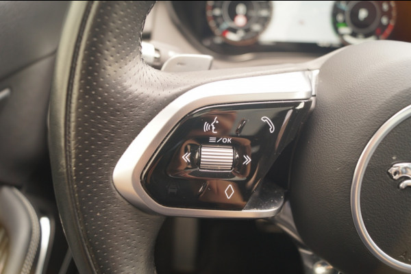 Jaguar E-Pace 1.5 P300e AWD R-Dynamic HSE -LEER-PANO-CAM-ECC-